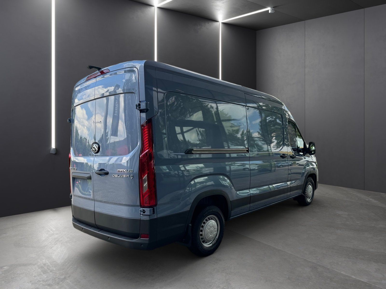 Fahrzeugabbildung Maxus Deliver 9 FWD L3H2 Base Komfortpaket *AKTION*