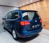 Volkswagen Sharan  7-SITZE/ KLIMA/NAVI/SITZ-HZG/TEMP/AHK - Volkswagen Sharan mit Benzin-Antrieb