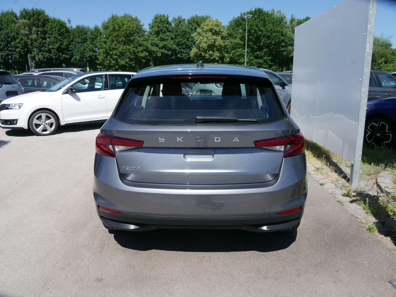 Skoda Fabia Selection 1.0 TSI *NAVI-ÜBER-SMARTLINK*PDC imagem 3