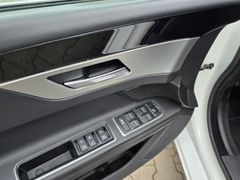 Fahrzeugabbildung XF AWD Automatik