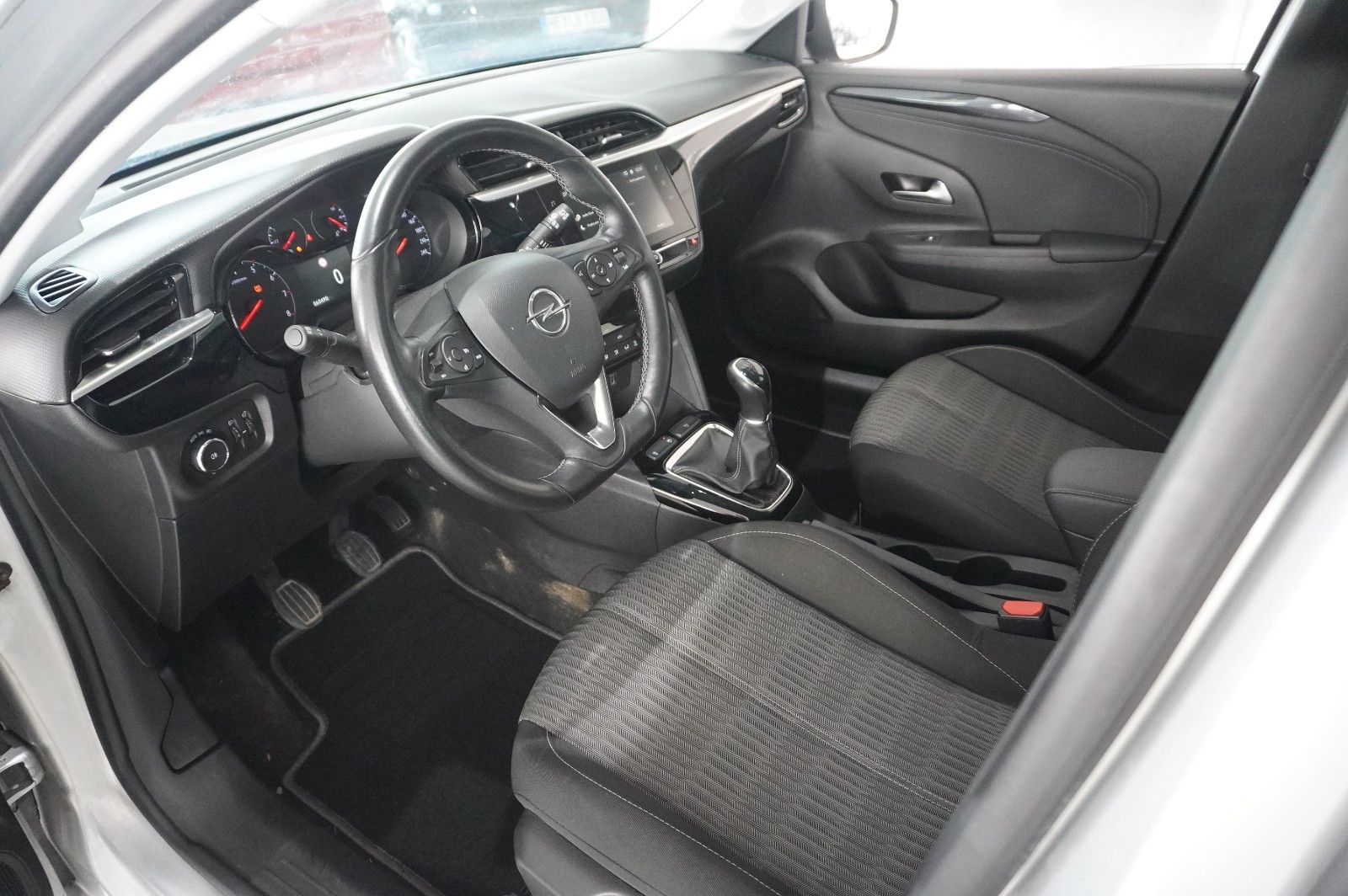 Fahrzeugabbildung Opel Corsa F 1.2 ELEGANCE NAVI/LED/TEMP/PDC/KLIMA/USB