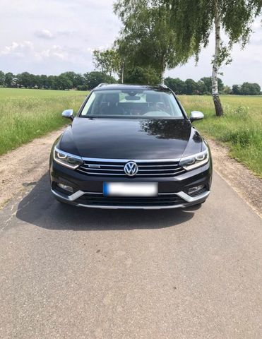VW Volkswagen Passat Alltrack 2.0 TDI SCR DSG...
