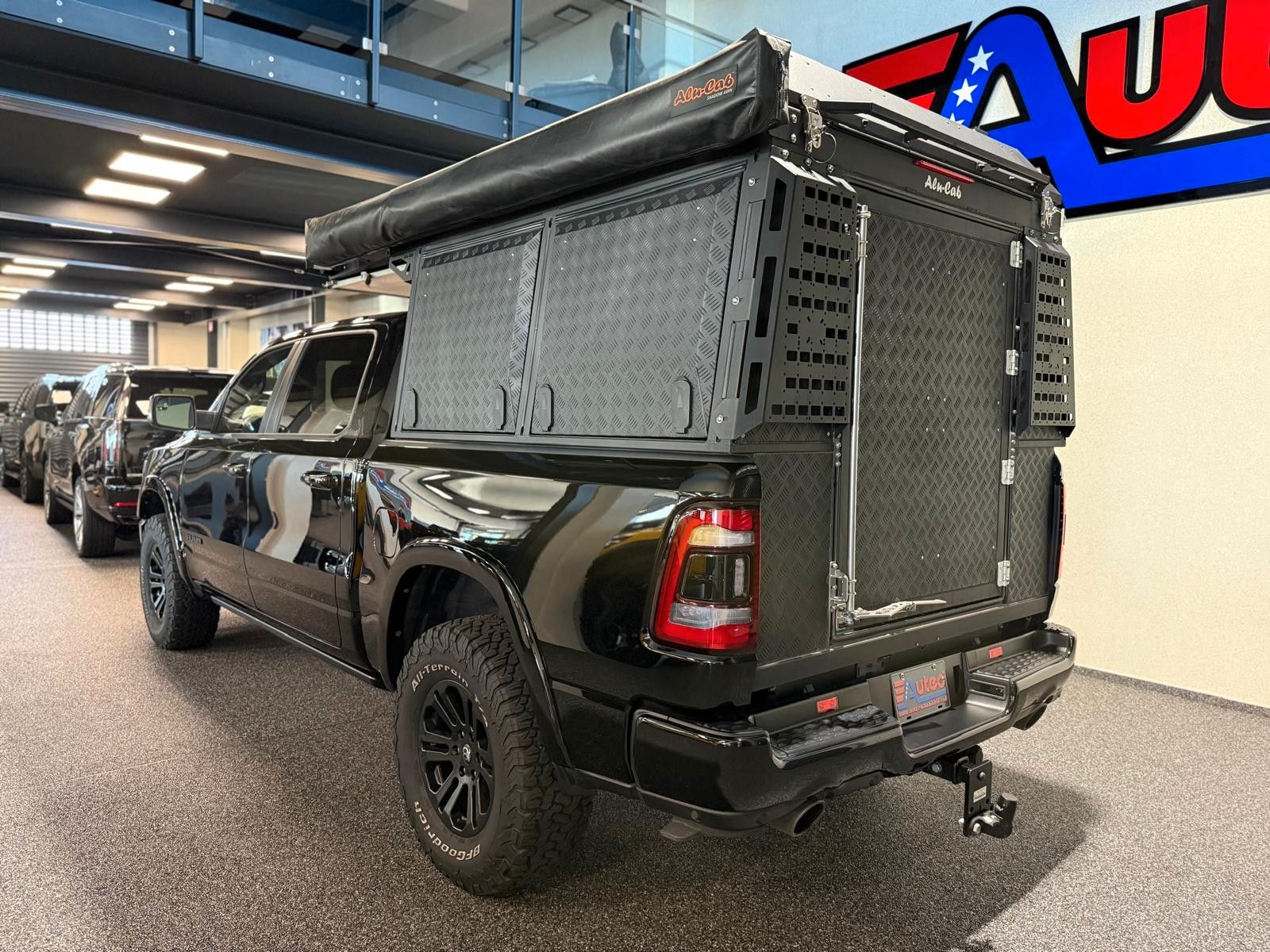 Fahrzeugabbildung Dodge LIMITED NIGHT ALU-CAB PRINS LPG AUS 1. HAND