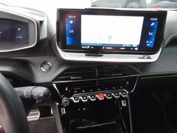 Bild 13 Peugeot 2008 GT