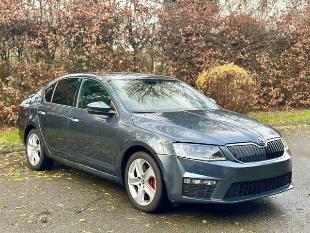 Skoda Octavia Lim. RS 2.0 Automatik Leder  XENON  NAVI