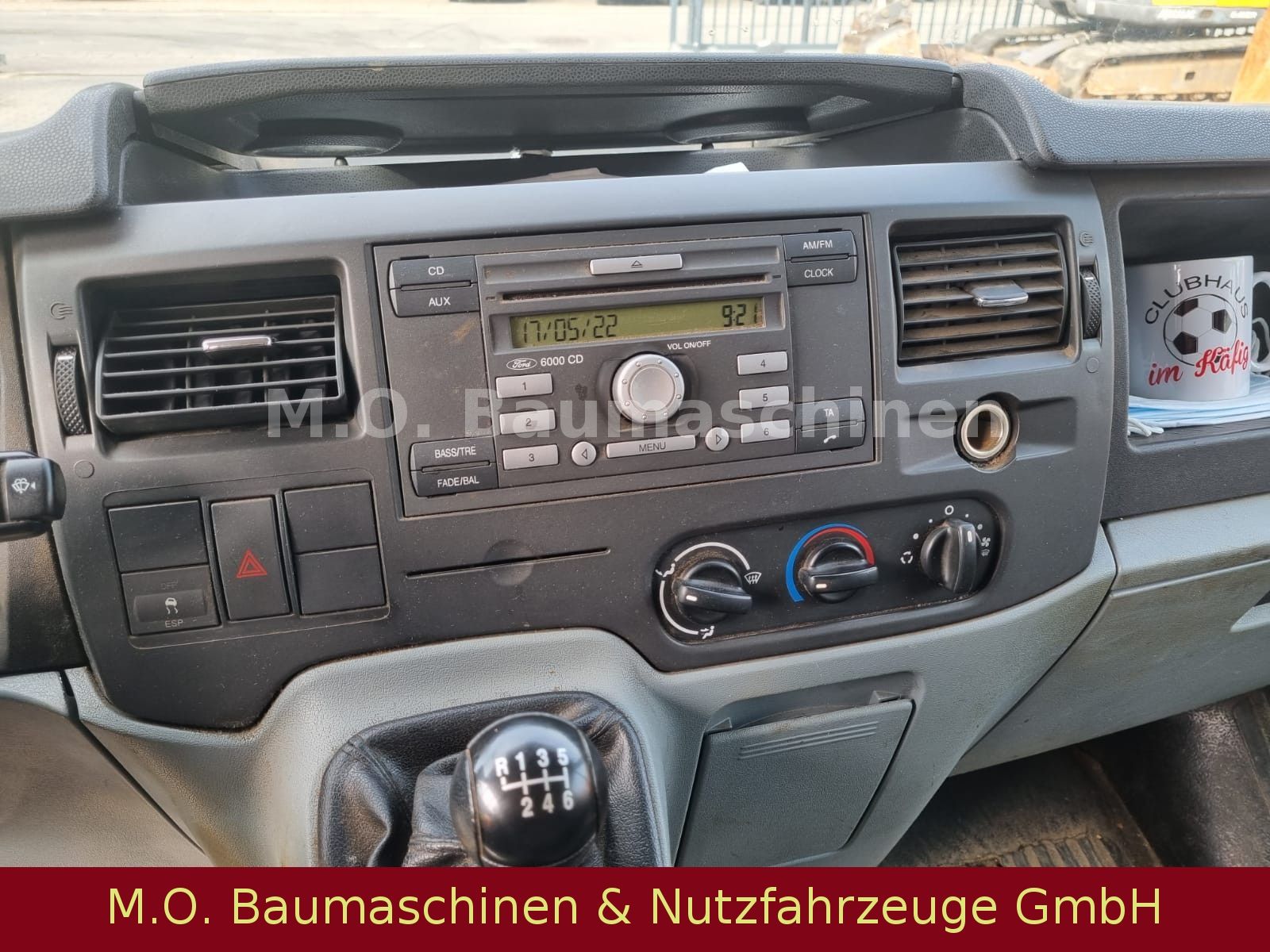 Fahrzeugabbildung Ford Transit Pritsche + Plane /  DOKA / 2,2L /