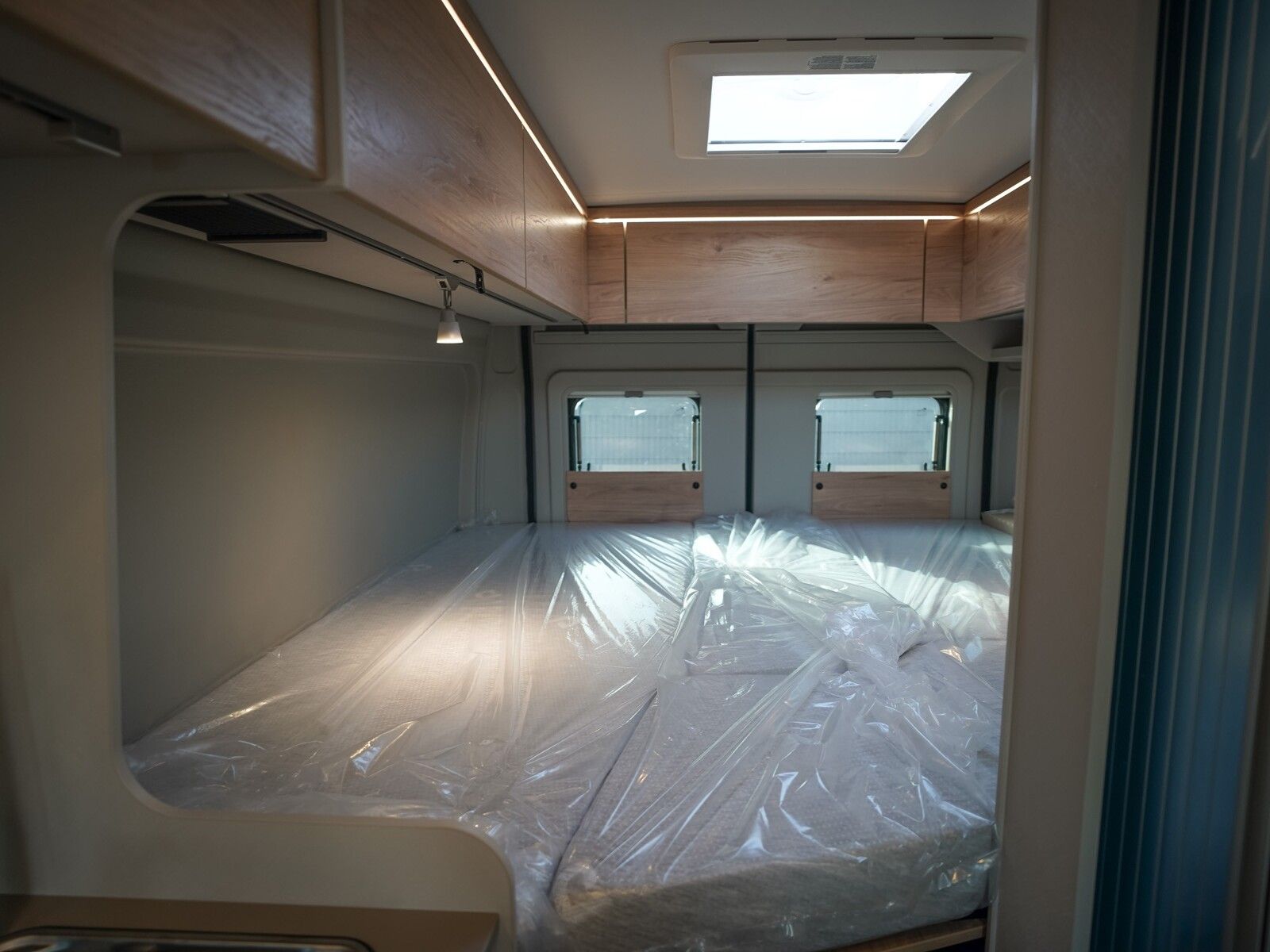 Fahrzeugabbildung Dethleffs Globetrail 640 ES Fiat 95 Jahre Paket