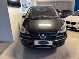 Peugeot 807 2.2 HDi 170CV FAP SV - Peugeot 807: 7 Sitzer