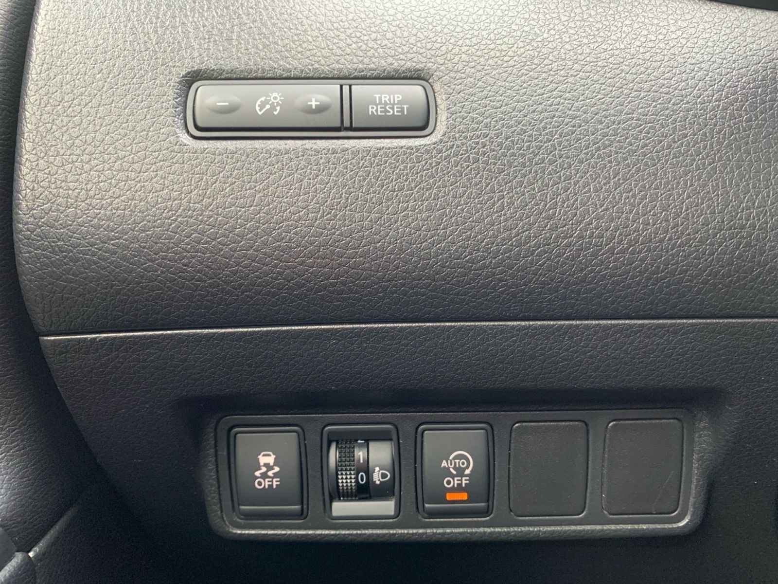 Fahrzeugabbildung Nissan Pulsar 1.2 DIG-T Acenta Navi Sitzheizung Kamera
