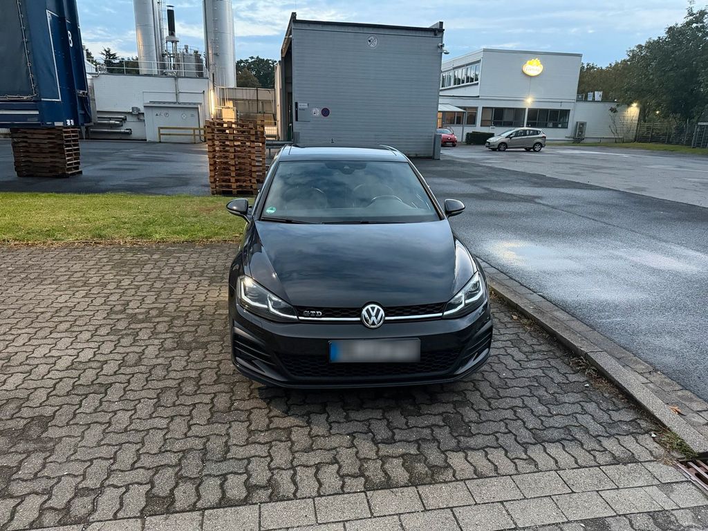 Image of Volkswagen Golf