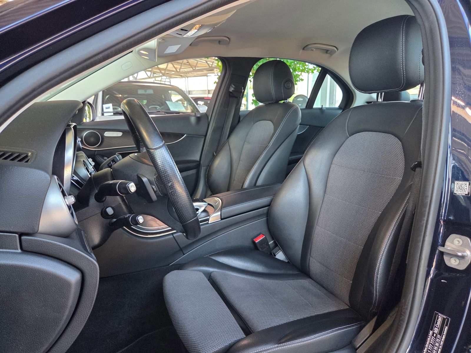 Fahrzeugabbildung Mercedes-Benz C 200 Avantgarde AHK MEMORY LED NAVI