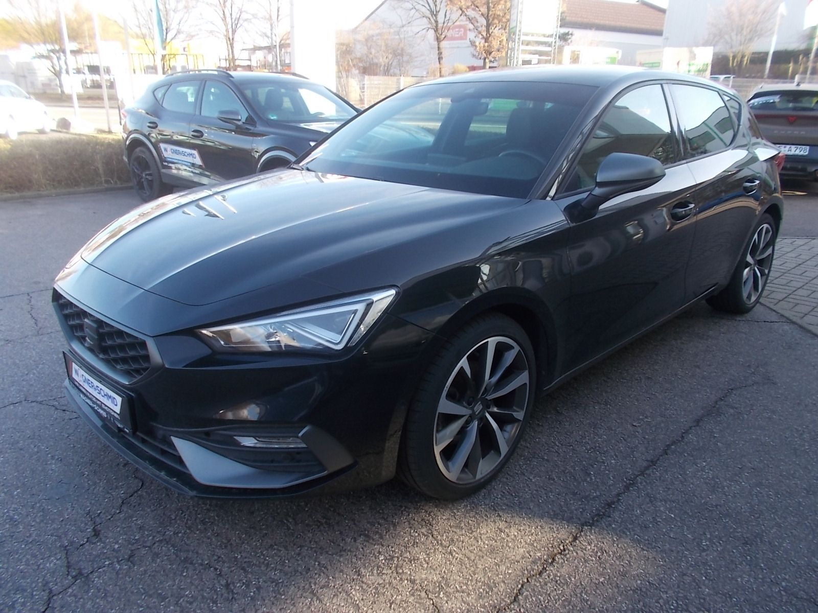 Fahrzeugabbildung SEAT Leon FR 2.0 TDI DSG + LED + NAVI + AHK