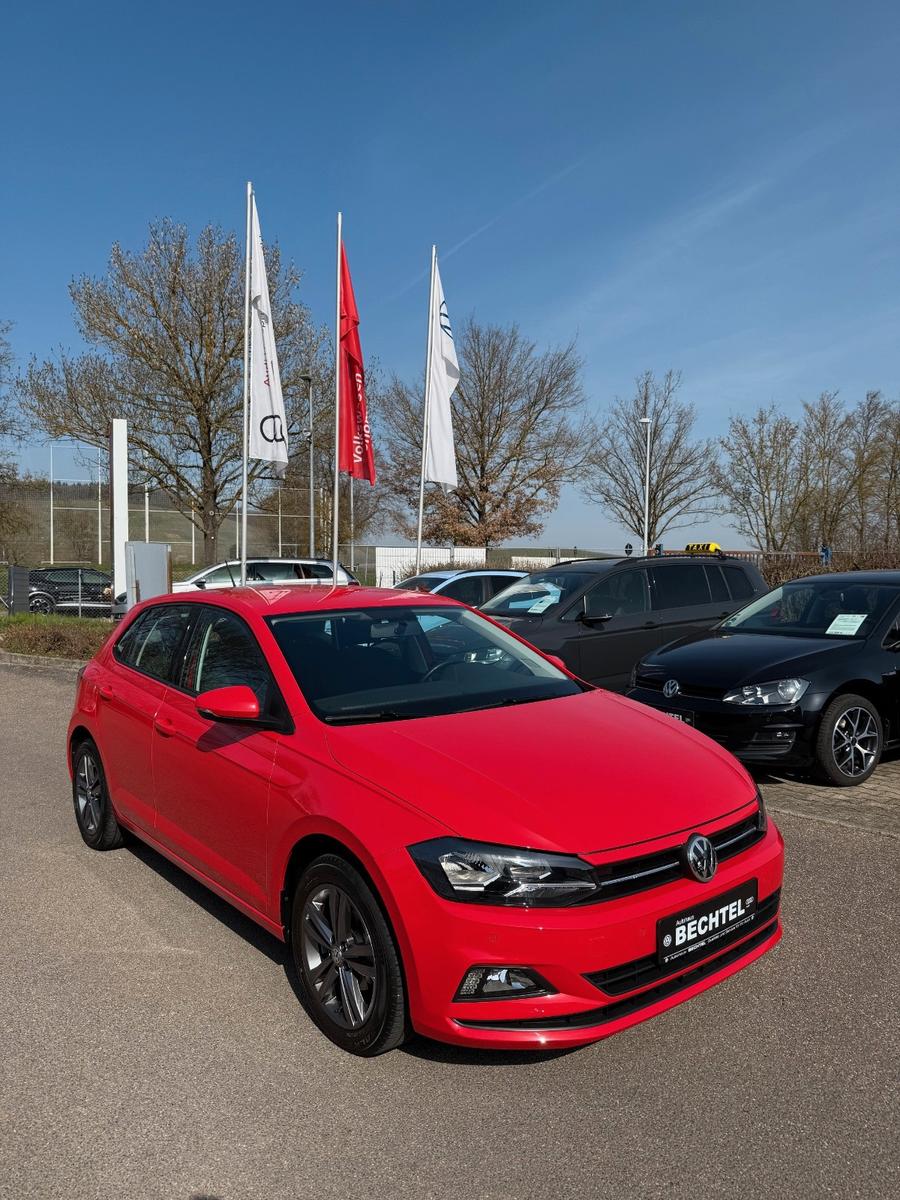 Volkswagen Polo VI Comfortline, Flash-Rot