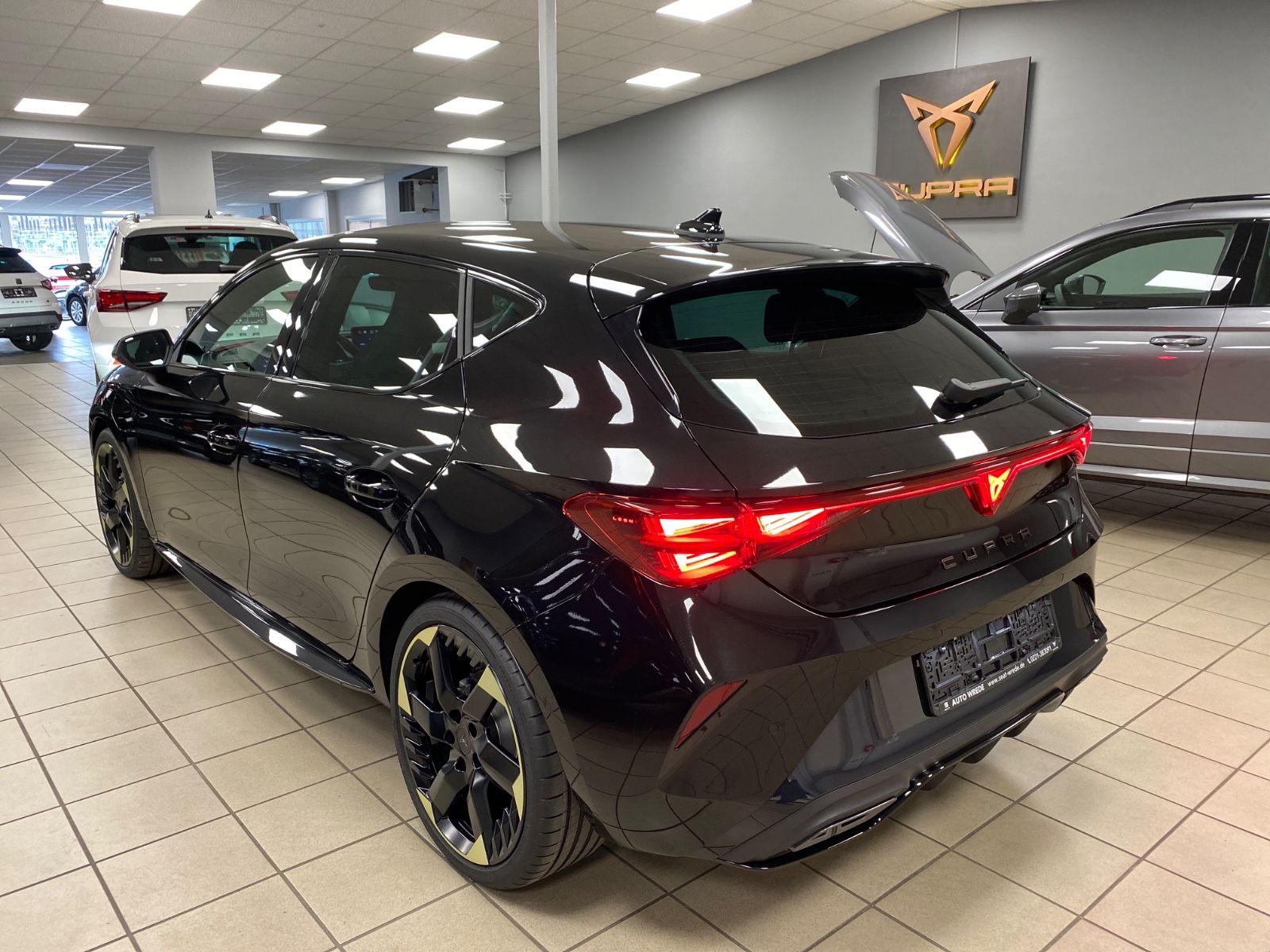 Cupra Leon 1.5 e-Hybrid Tribe Edition 150 kW (204PS) imagem 3