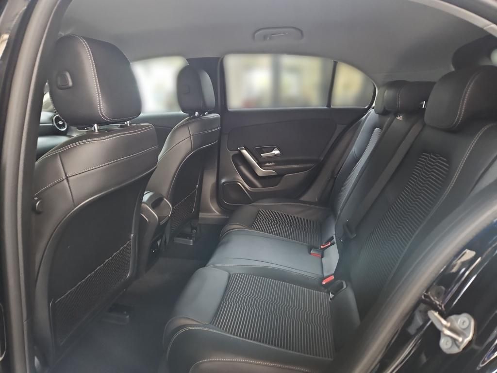Fahrzeugabbildung Mercedes-Benz A 220 d Progressive Night Navi Standhzg. KAM LED