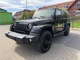 Jeep WranglerUnlimitedSahara,TÜV-04/28,Leder,Navi,PDC - gebrauchte Jeep Wrangler aus dem Jahr 2011