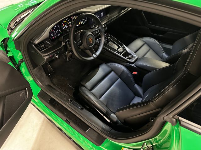 Fahrzeugabbildung Porsche 911/992 GTS 18-Wege, SH, SD, Sitzbel., S-Farbe
