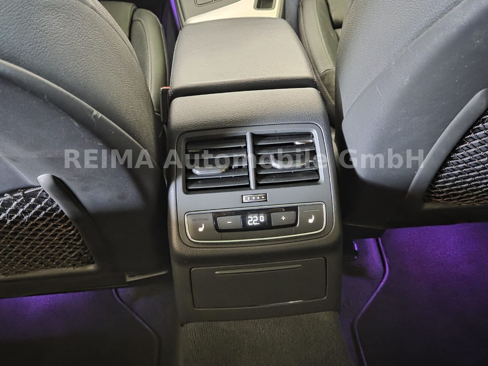 Fahrzeugabbildung Audi A4 3,0 TDi Avant quattro S-Line, Pano, LED, ACC