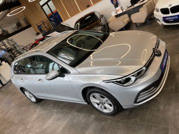 MYAUTOCENTER – Gebraucht- und Jahreswagen mit Werkstattservice in Pfaffenhofen Volkswagen Golf VIII Variant Life *1. Hand*Kamera*AHK*Klima