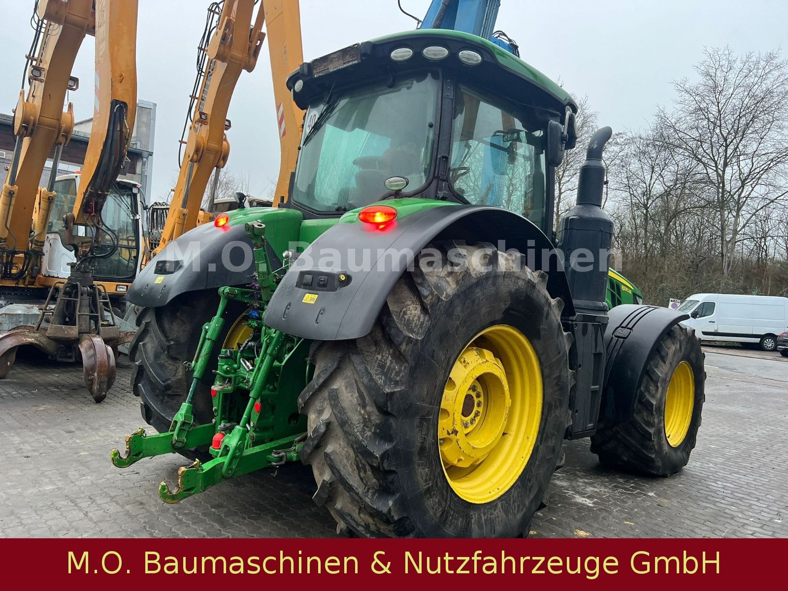 Fahrzeugabbildung John Deere 8370 R