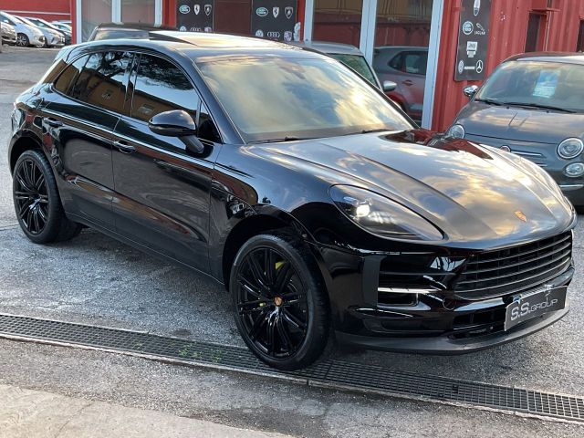 Porsche Macan 3.0 S-unipro-rate-black pack-strafull