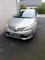 Toyota Avensis zu verkaufen - gebrauchte Toyota Avensis aus dem Jahr 2012
