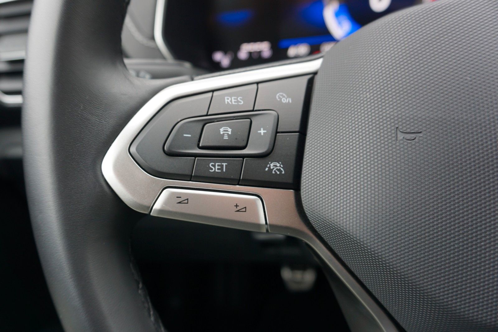 Fahrzeugabbildung Volkswagen T-Cross R-Line Navi,LED,ACC,Apple CarPlay