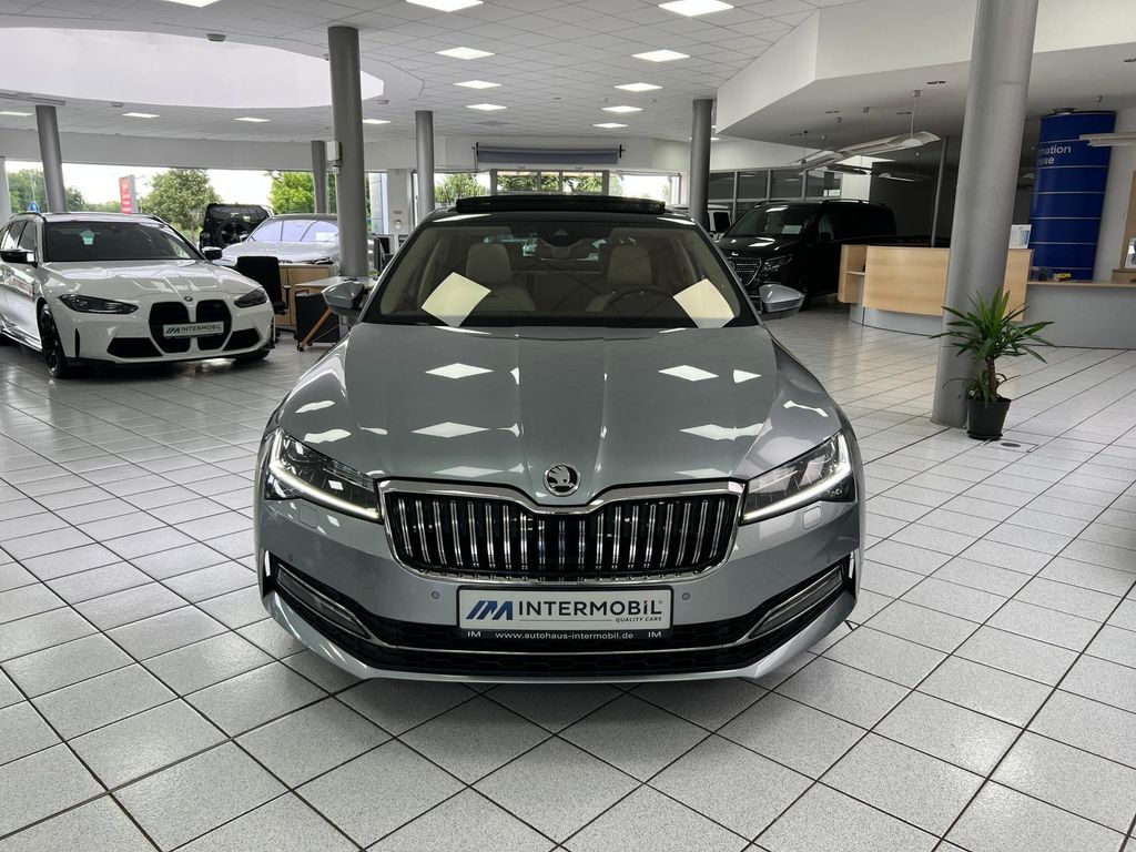 Skoda Superb Lim L&K 4x4*MATRIX*PANO*CANTON*ACC*STHZG*