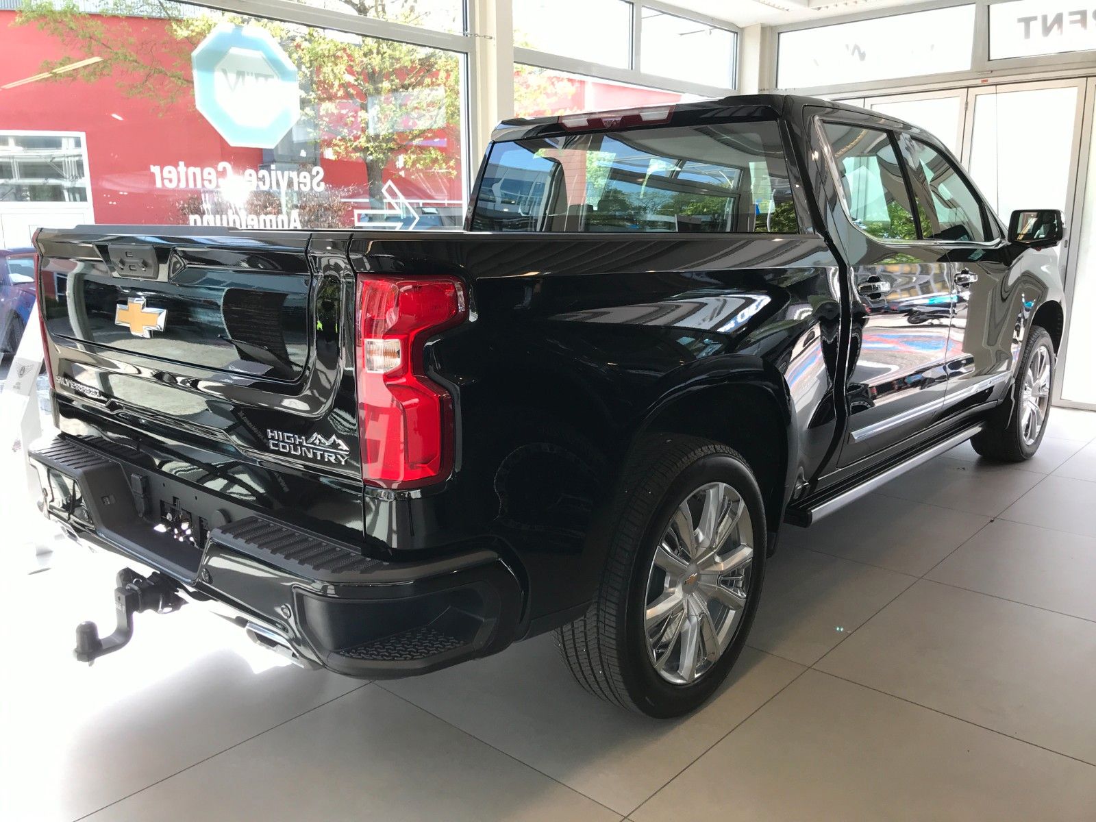 Fahrzeugabbildung Chevrolet Silverado 6.2 V8 High Country