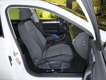 Volkswagen Passat Variant - 11