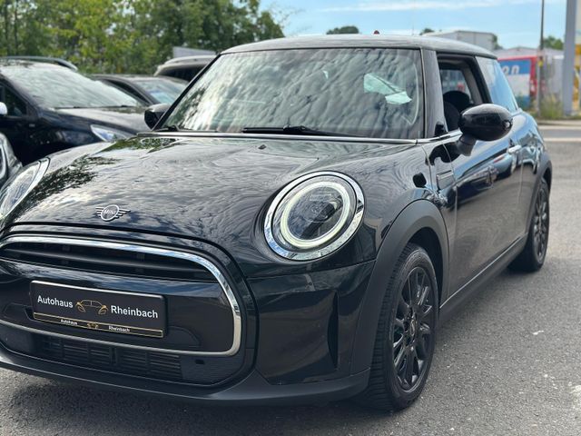 MINI ONE Mini 3-trg. One Essential Trim