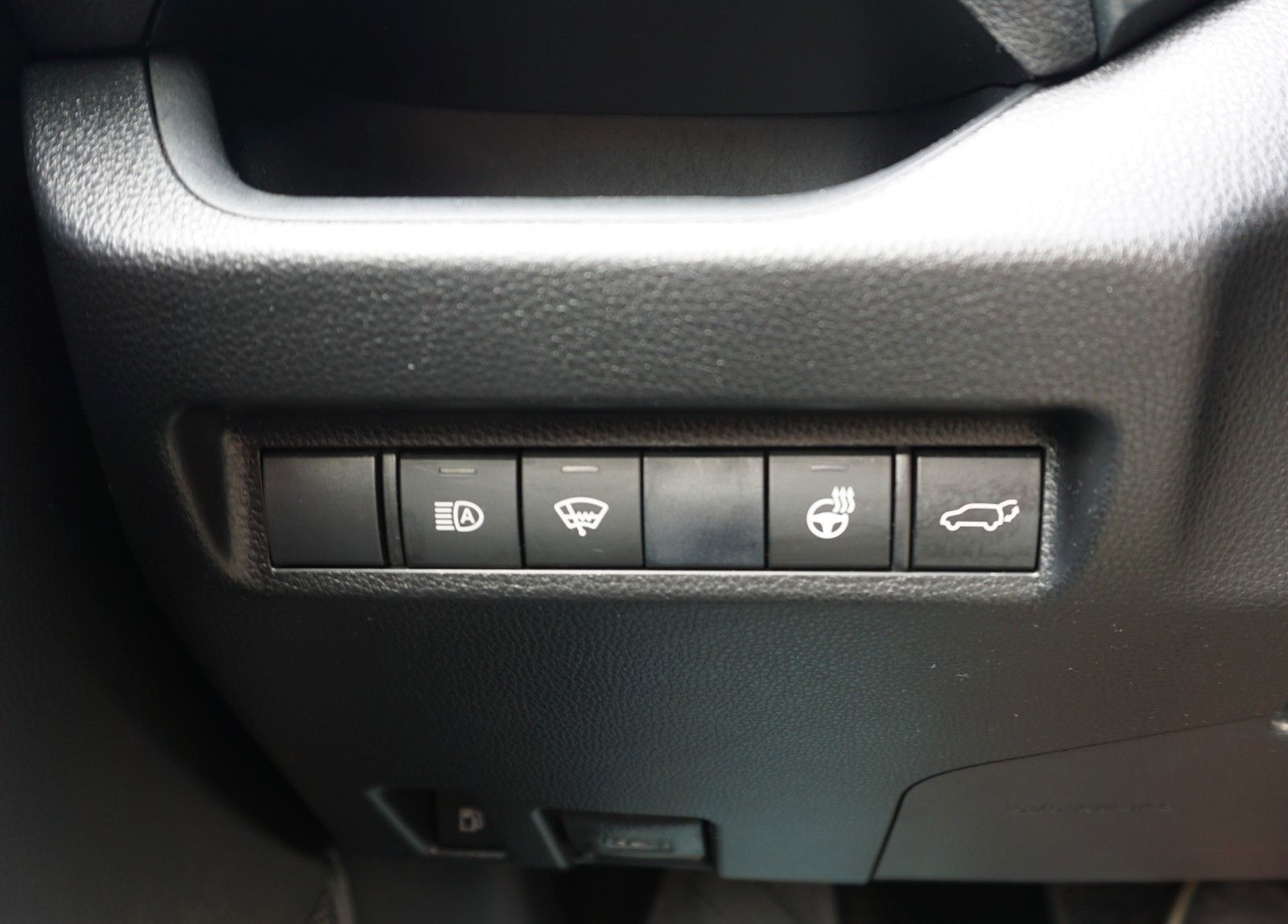 Fahrzeugabbildung Toyota RAV4 Hybrid 4x4 Team Deutschland LED,ACC,SH,AHK