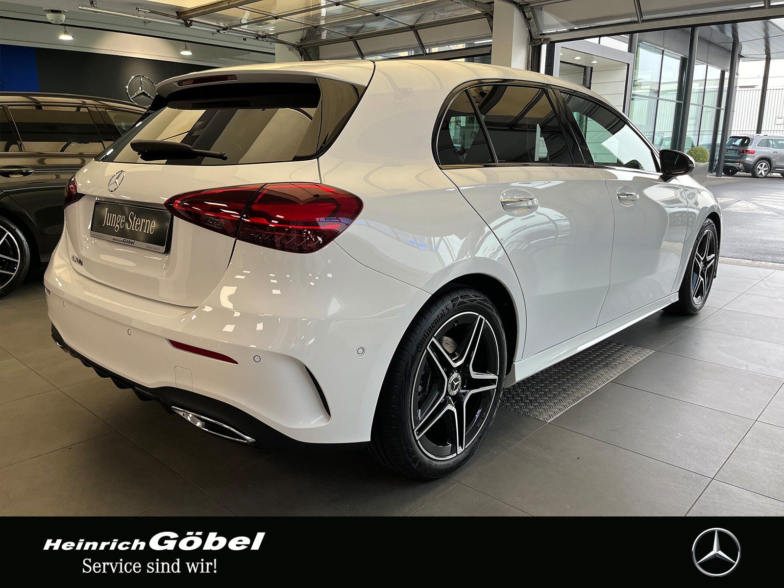 Fahrzeugabbildung Mercedes-Benz A 200 AMG+MBUX+NAVI-PREMIUM+KAMERA+AMBIENTE+LED+
