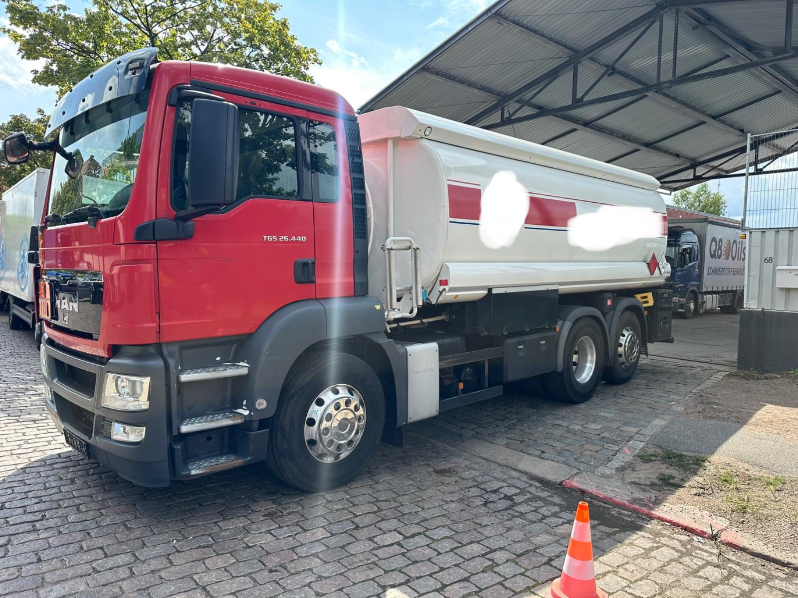 MAN TGS 26.440 - 6x2 - Tankwagen - auch Benzin