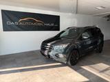 Ford Kuga 2.0 TDCi ST-Line 4x4 *AHK*PANO*ACC*RFK* - mit Diesel-Antrieb: Grün, Beheizbares Lenkrad
