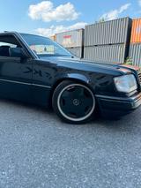 Mercedes-Benz W124 Coupé 320 - Mercedes-Benz 320 aus 1993