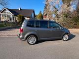Volkswagen Vw Touran 1.6 TDI - Volkswagen Touran mit Diesel-Antrieb: Limousine, Schaltgetriebe