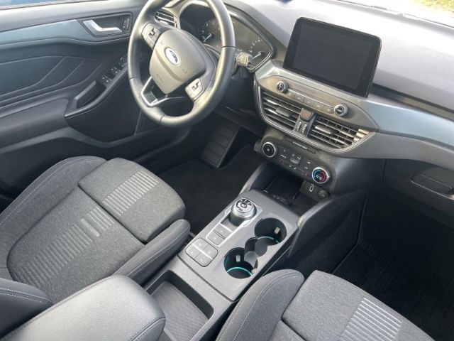 Fahrzeugabbildung Ford Focus 2.0 EcoBlue Active X Turnier, Autom. Navi