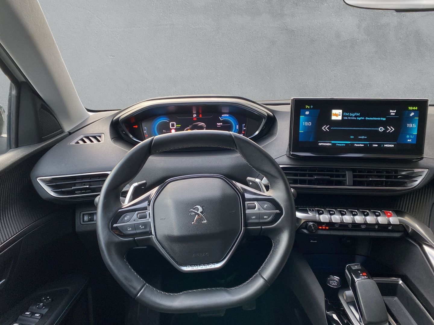 Fahrzeugabbildung Peugeot 3008 Hybrid 225 Allure 1.6 Plug-In EU6d