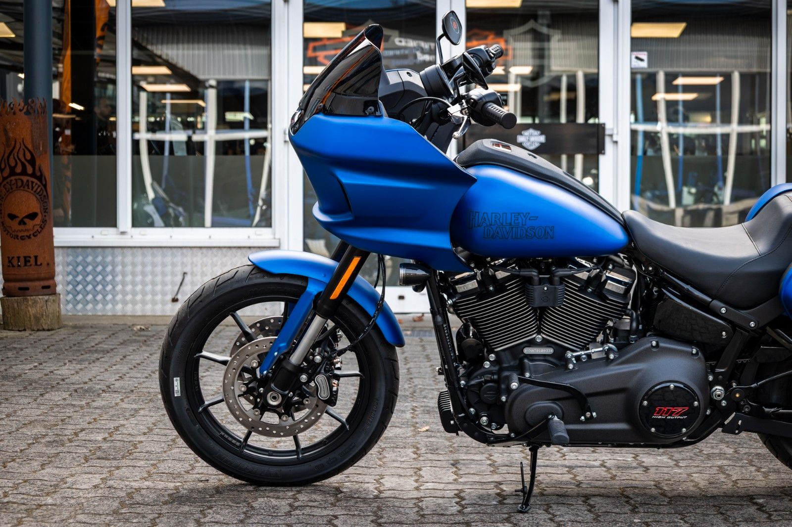 Fahrzeugabbildung Harley-Davidson FXLRST LOW RIDER ST 117 MY26