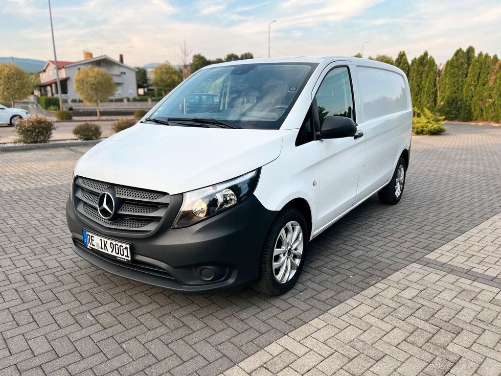 Image of Mercedes-Benz Vito