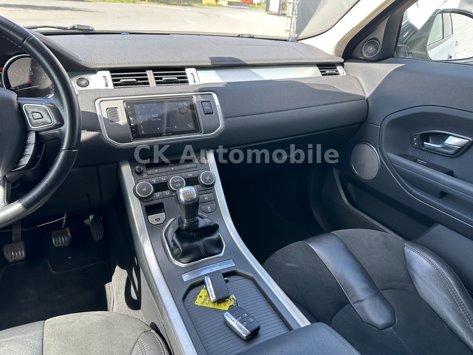 Fahrzeugabbildung Land Rover Range Rover Evoque Pure/Navi/Kamera/PDC
