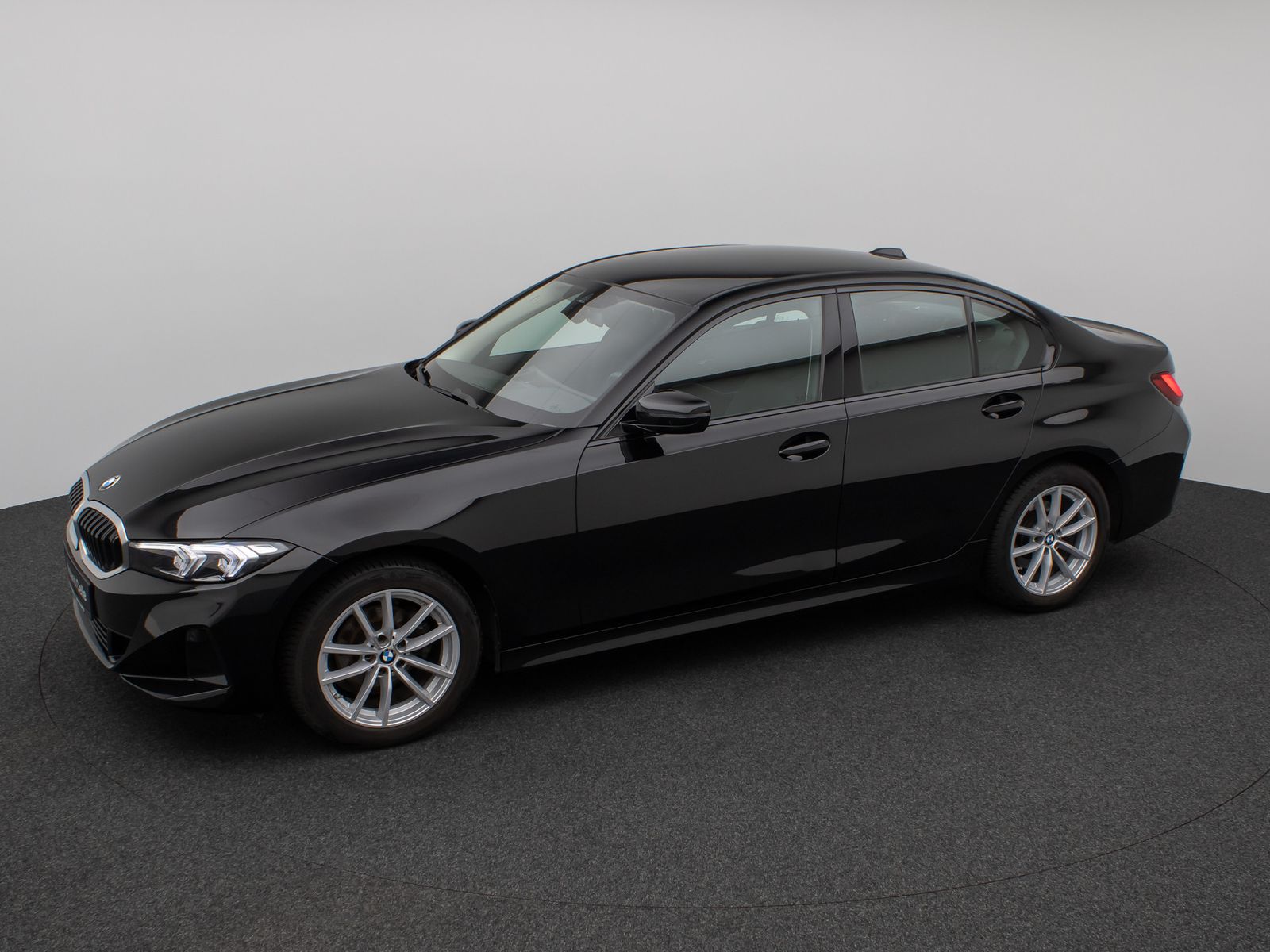 Fahrzeugabbildung BMW 318i GeschwindigRe DAB PDC CockpitPlus Widscreen
