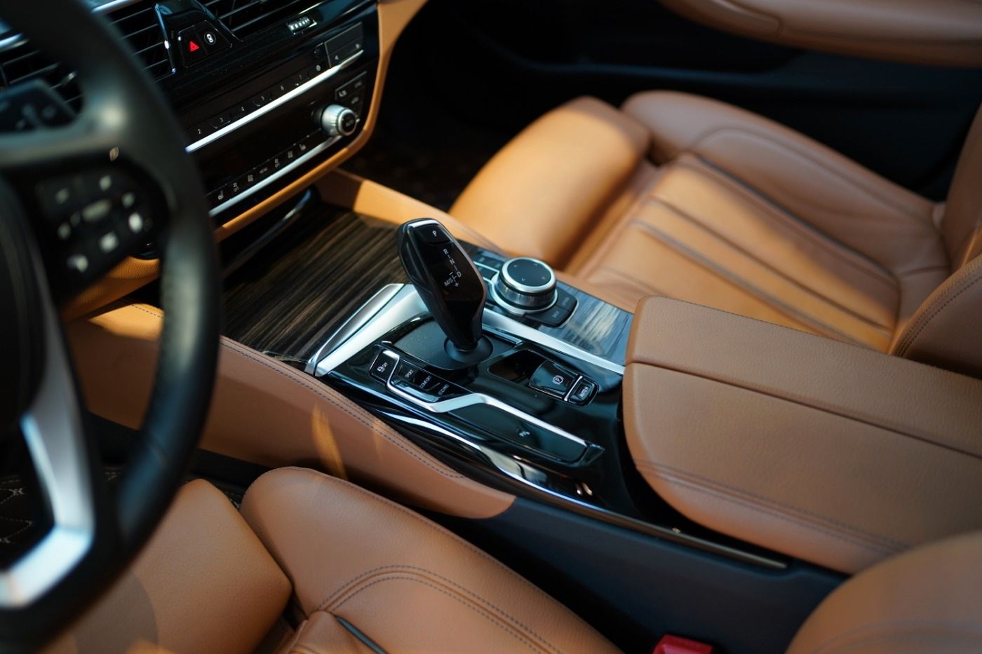 Fahrzeugabbildung BMW 520i Luxury Line +DrivingAssist.+Laserlicht+Head