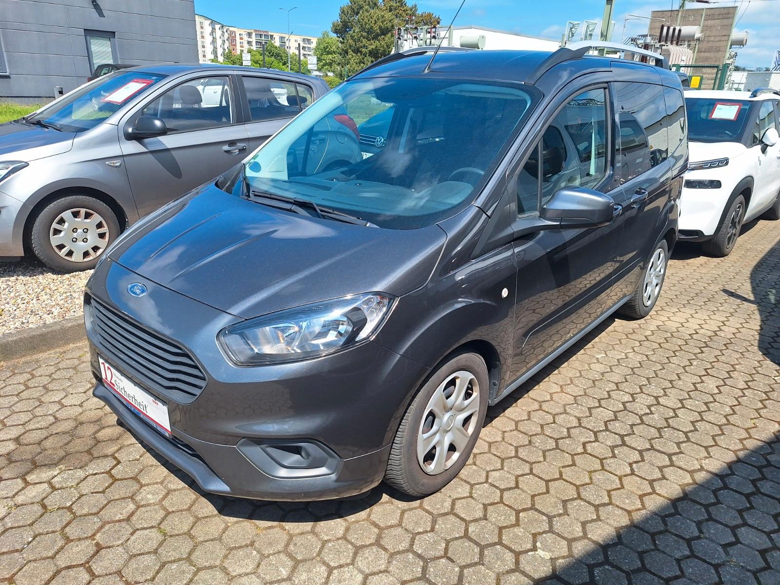 Ford Tourneo Courier Sport 1-HAND NUR 20000 KM