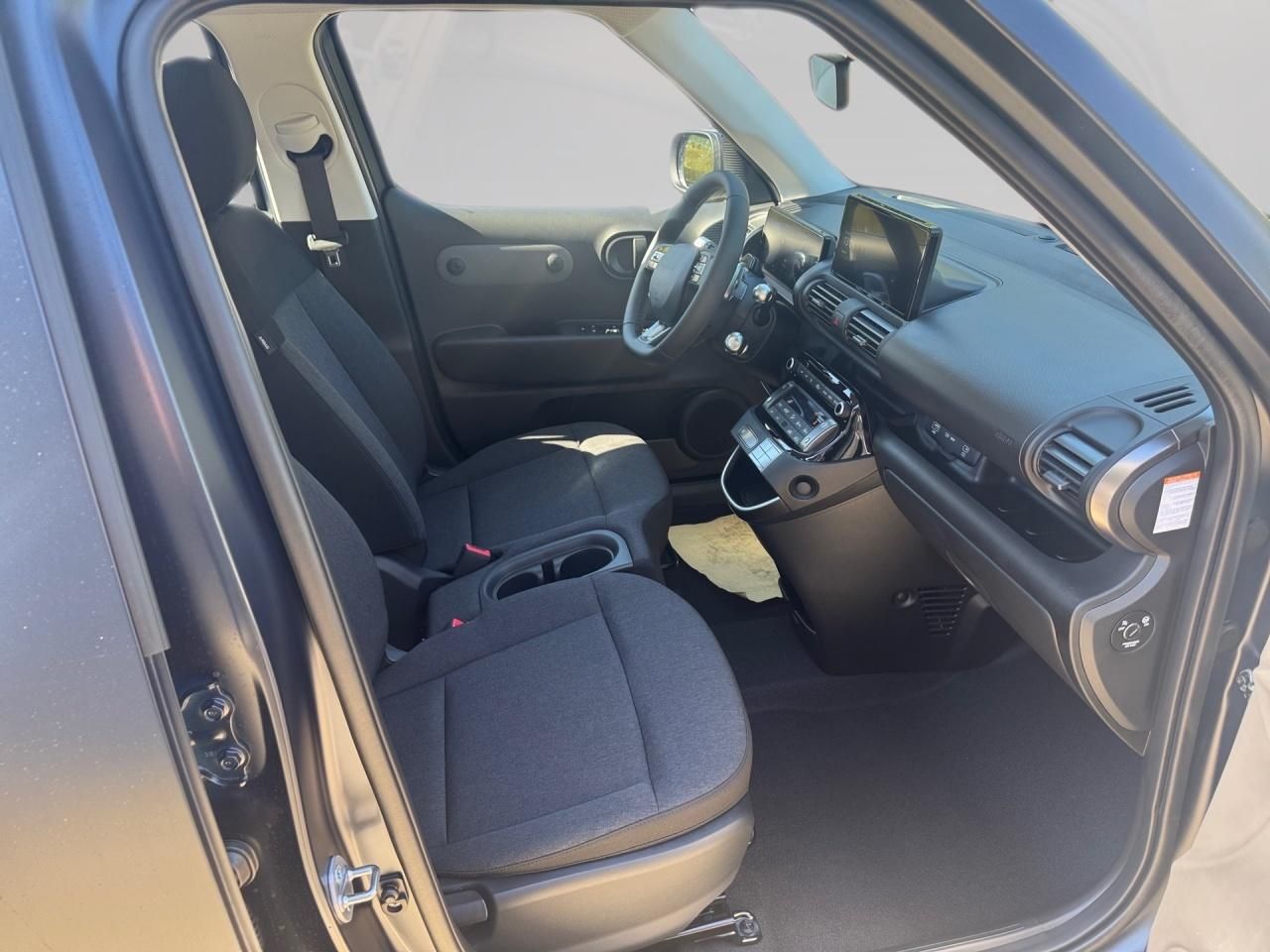 Fahrzeugabbildung Hyundai INSTER SELECT ACC AUT Fernlichtass. Kam. KeyLess