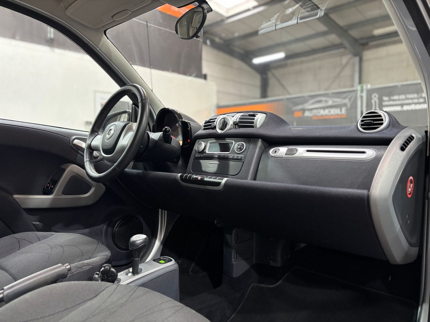 Fahrzeugabbildung Smart forTwo 1.0 52 kW mhd#Pano#Servo#Klima