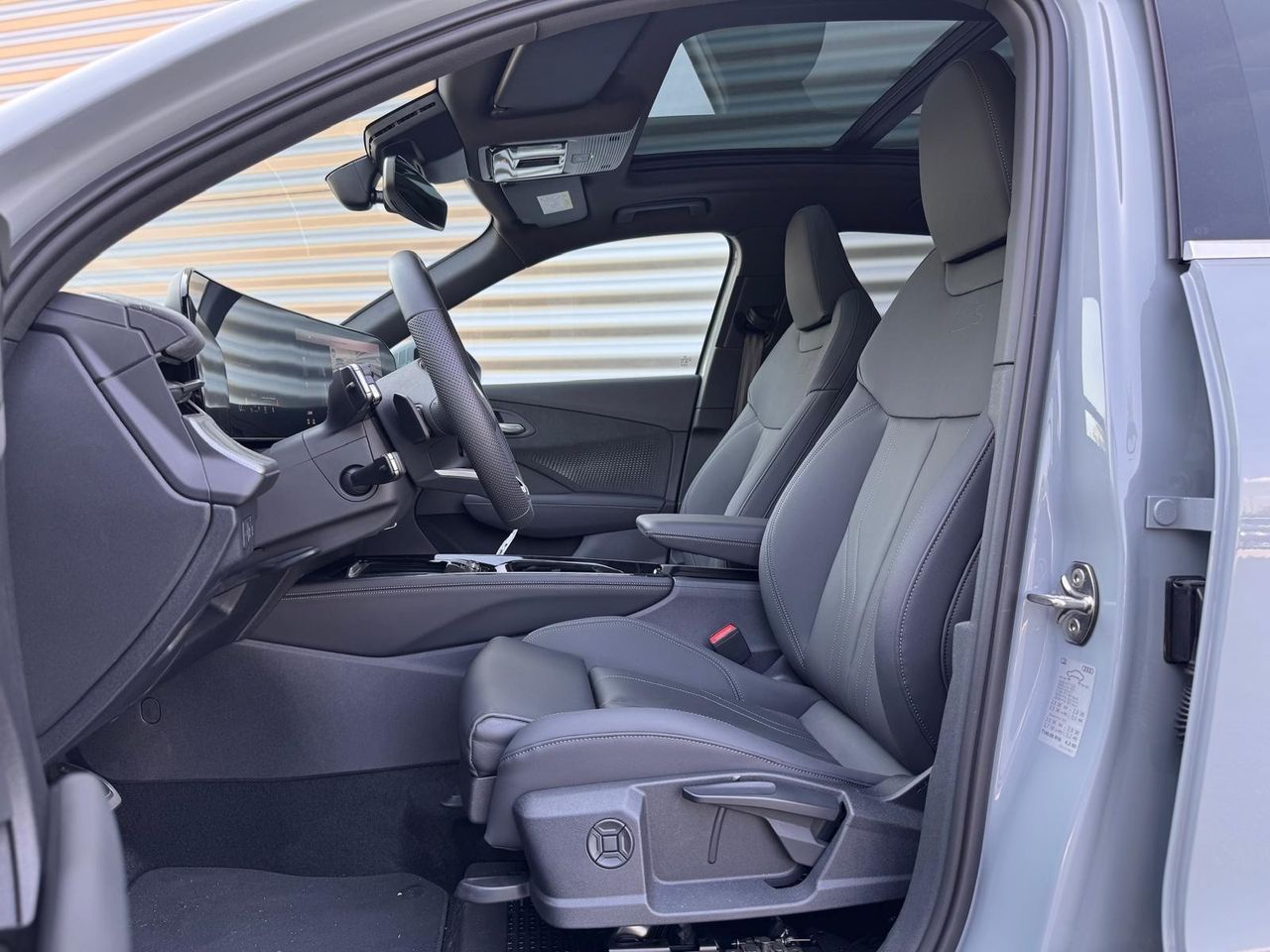 Audi AUDI Q3 TFSI S-TRONIC imagem 3