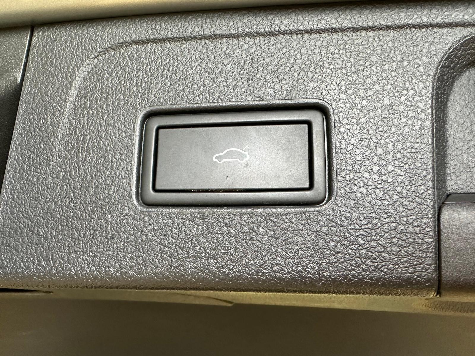 Volkswagen Passat 2.0 TDI Business AHZV Matrix HuD, миниатюра 26