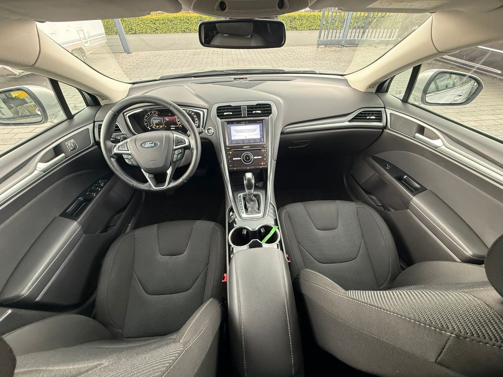 Fahrzeugabbildung Ford Mondeo Turnier Titanium NAVI KLIMA LED PDC AHK